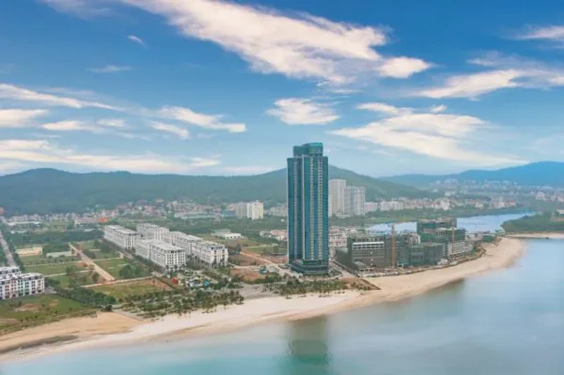 Tòa nhà hỗn hợp thương mại dịch vụ và căn hộ chung cư Alacarte Hạ Long